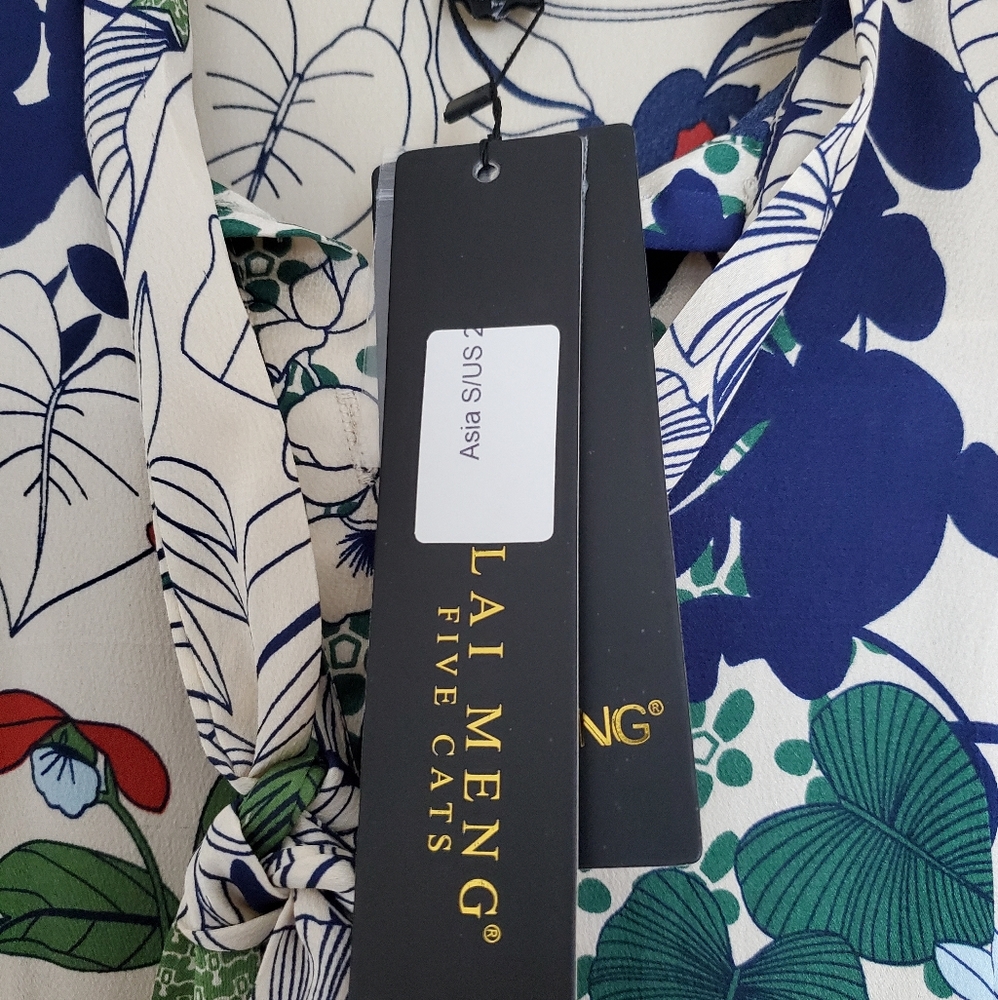 🎈SOLD 🎈NWT Tie Neck Printed Midi  Floral Dress in S - Picture 9 of 15